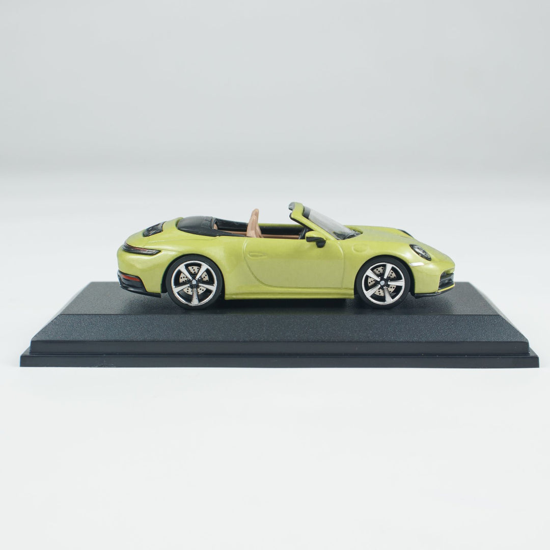 [Preorder] Minichamps 1:64 PORSCHE 911(992.2) CARRERA CABRIOLET YELLOW CLDC 643064034
