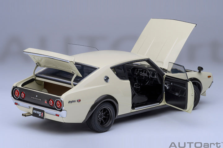 AUTOart 1:18 Nissan Skyline 2000 GT-R (KPGC110) - White 77467