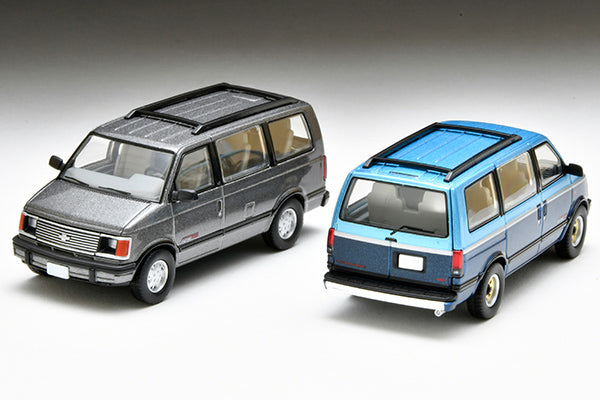 TLVN Tomica Limited Vintage Neo 1:64 Chevrolet Astro LT AWD (Grey