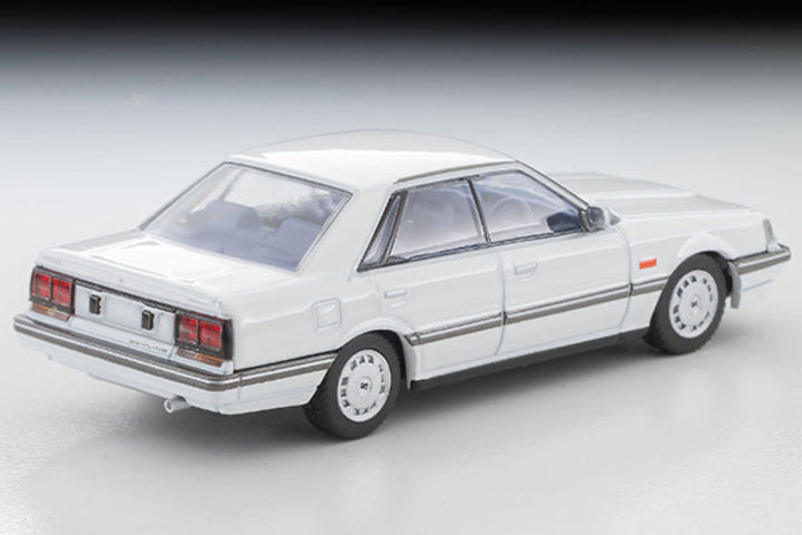 [Preorder] Tomytec TLVN 1:64 Nissan Skyline 4-door HT 1800 Passage (white) 1985 LV-N351a