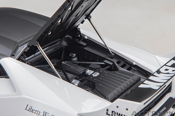 [Preorder] AUTOart 1:18 Liberty Walk LB Silhouette Works Huracan GT White