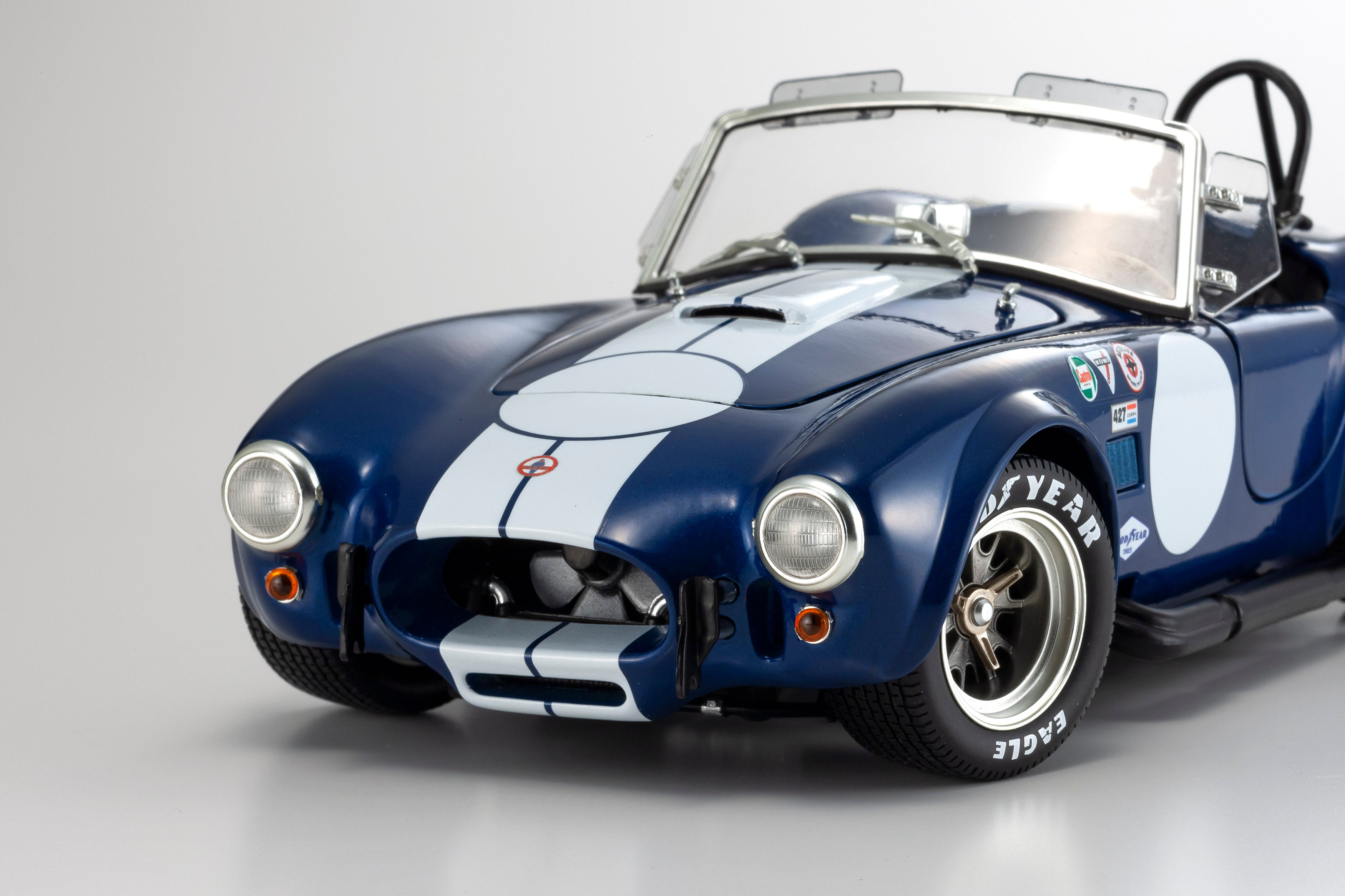Preorder] Kyosho 1:18 Shelby Cobra 427S/C -Blue/White