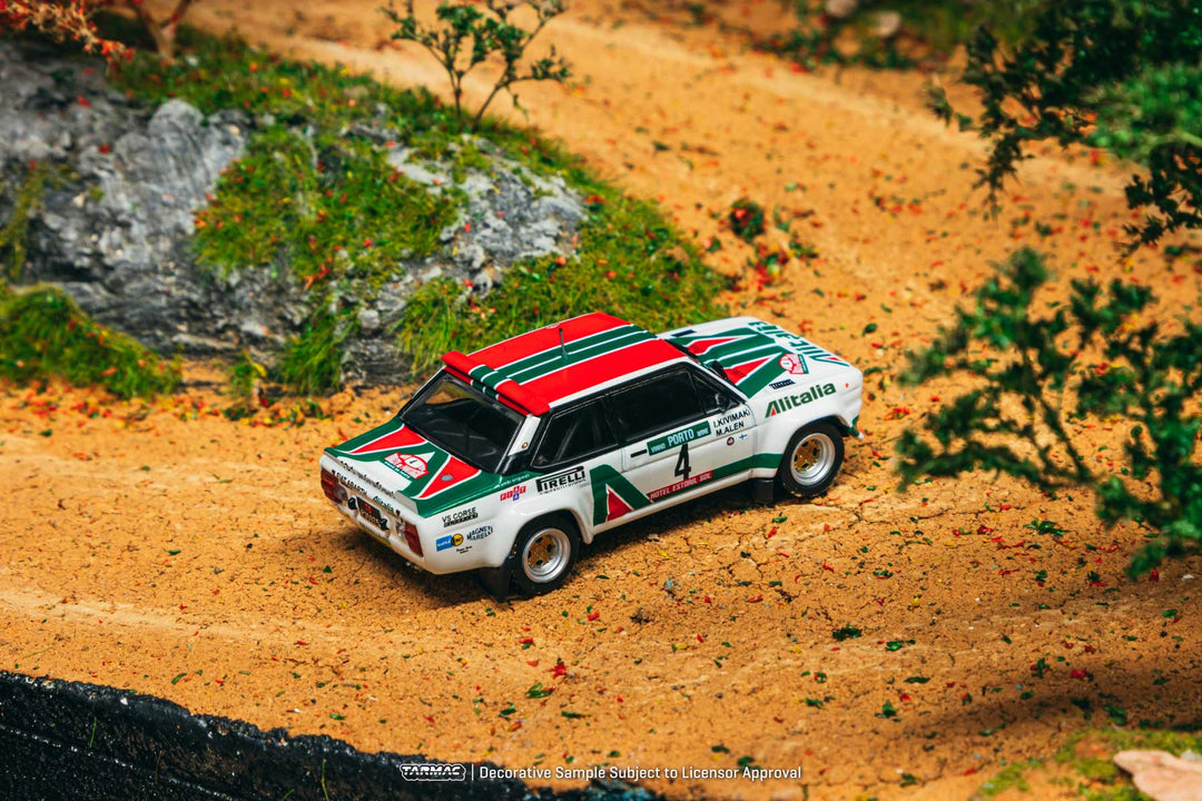 Coche miniatura Fiat 131 1/18 IXO Abarth azul 1980 - Coches-miniaturas.es Coche miniatura Fiat 131 1/18 IXO Abarth azul 1980 - Coches-miniaturas.es