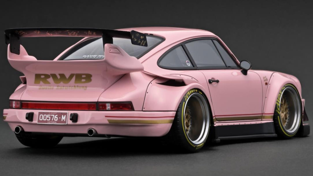 [Preorder] Ignition Model 1:18 Porsche RWB 930 Pink IG3620