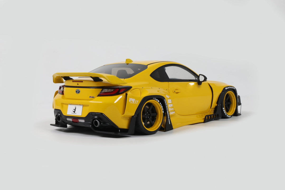 [Preorder] GT Spirit 1:18 Toyota GR86 Rocket Bunny Yellow CLDC043
