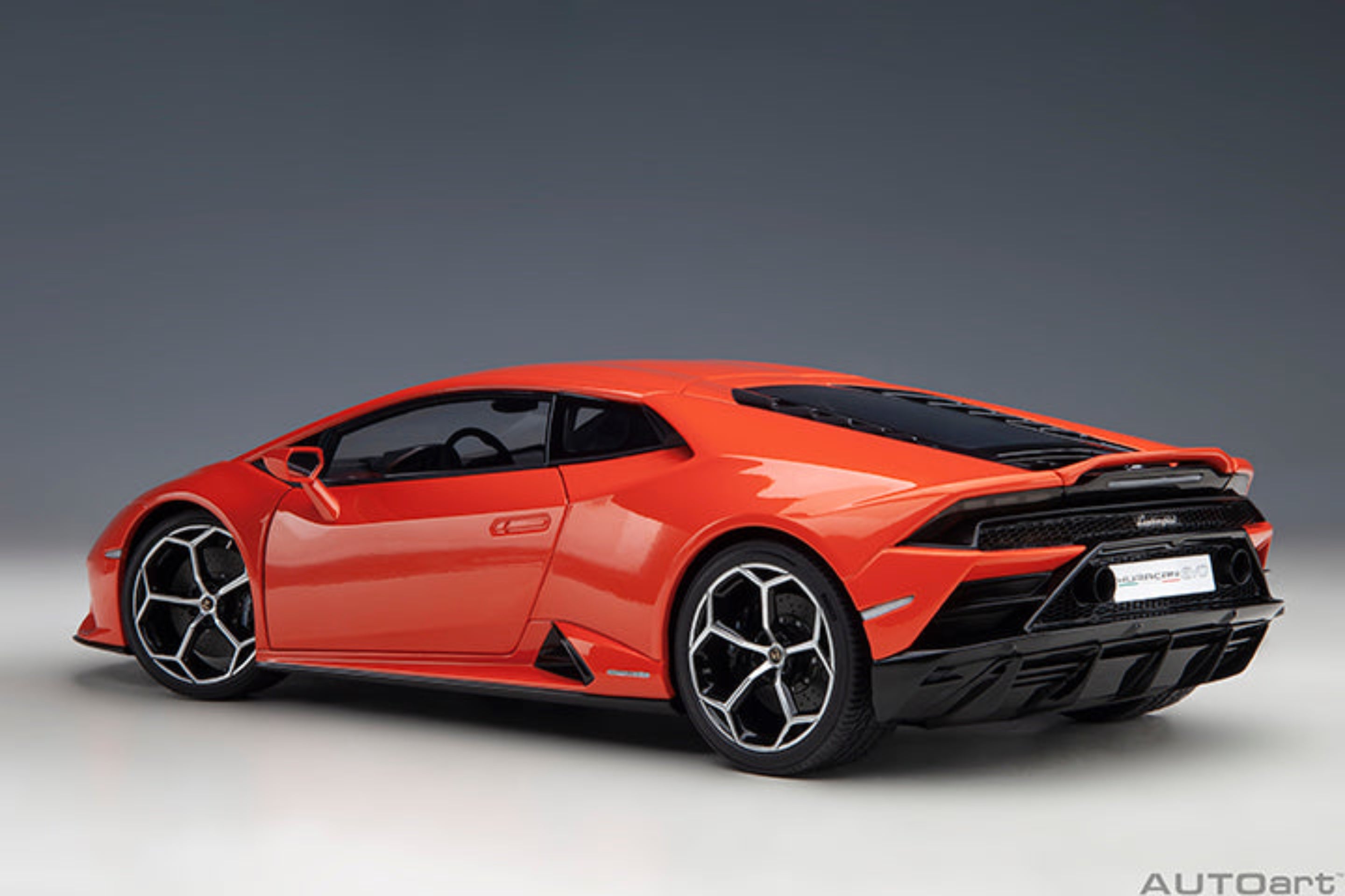 AUTOart 1:18 Lamborghini Huracan EVO - Orange 79214 – Horizon Diecast