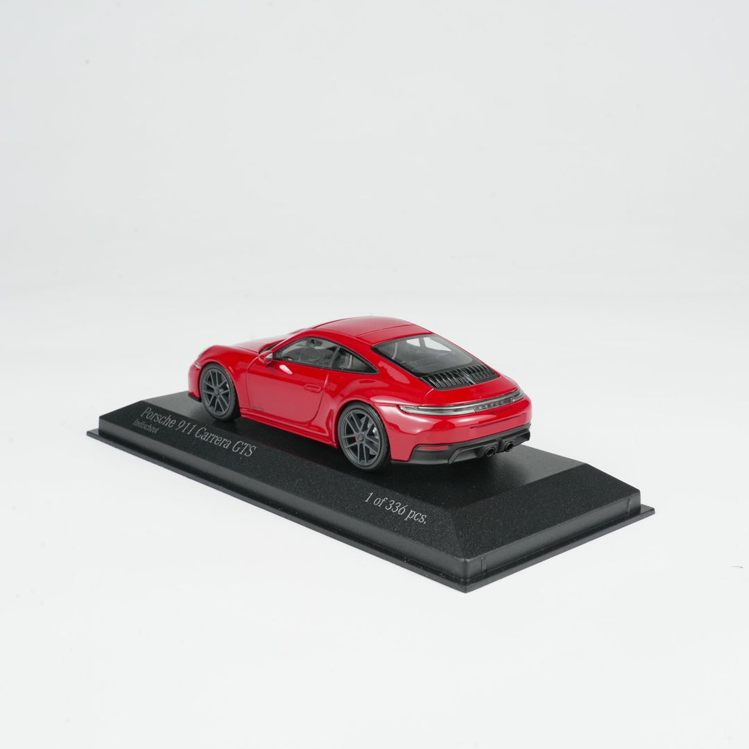 MINICHAMPS 1:43 PORSCHE 911 (992.2) CARRERA GTS 2024- RED 410064120