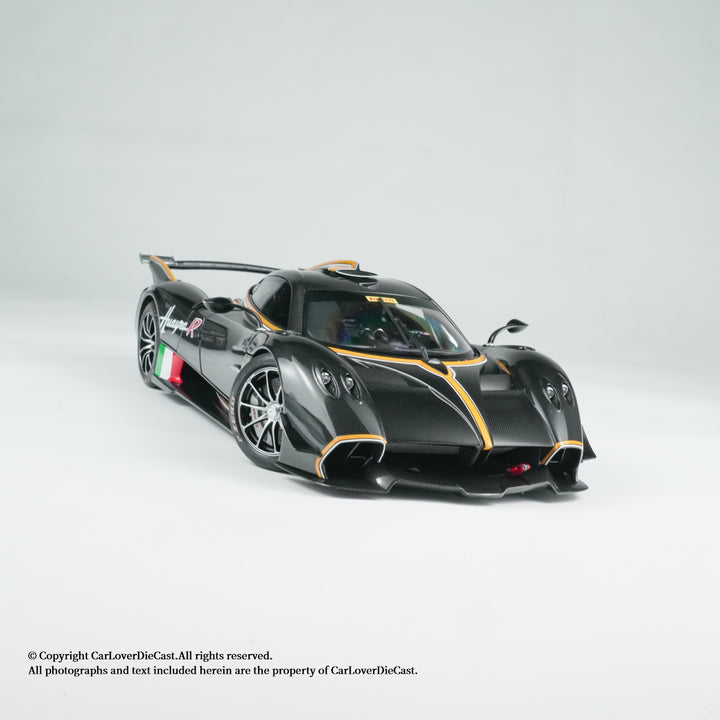 LCD 1:18 Pagani Huyara R Carbon Black LCD18012-CB