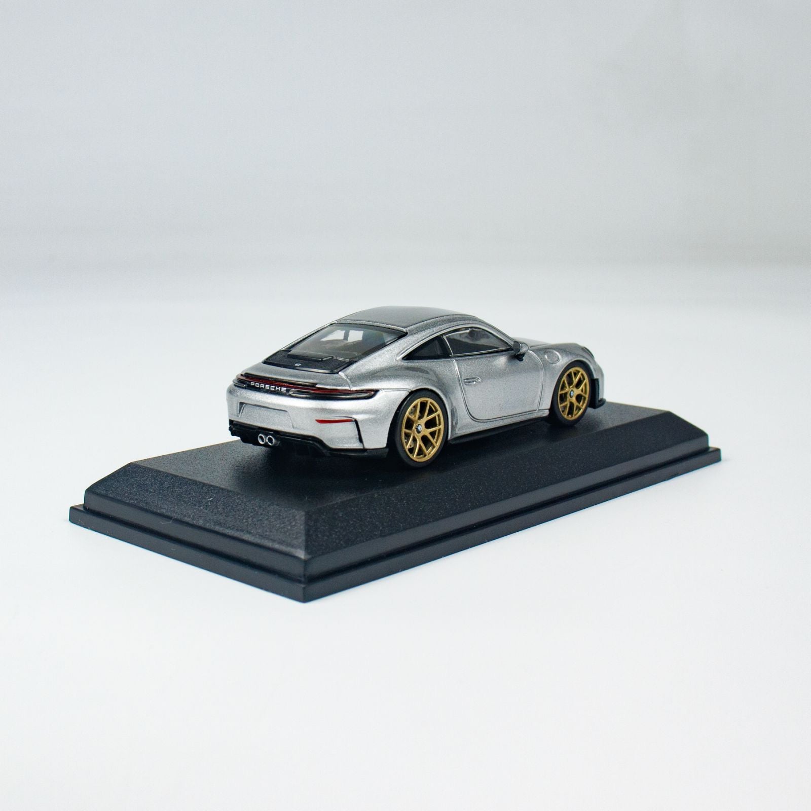 Minichamps 1:64 PORSCHE 911 (992.2) GT3 TOURING - 2025 - SILVER