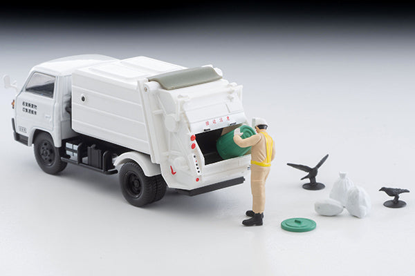 TLVN Tomica Limited Vintage Neo 1:64 Mitsubishi Fuso Canter Cleaning Truck White with Figure LV-N343b