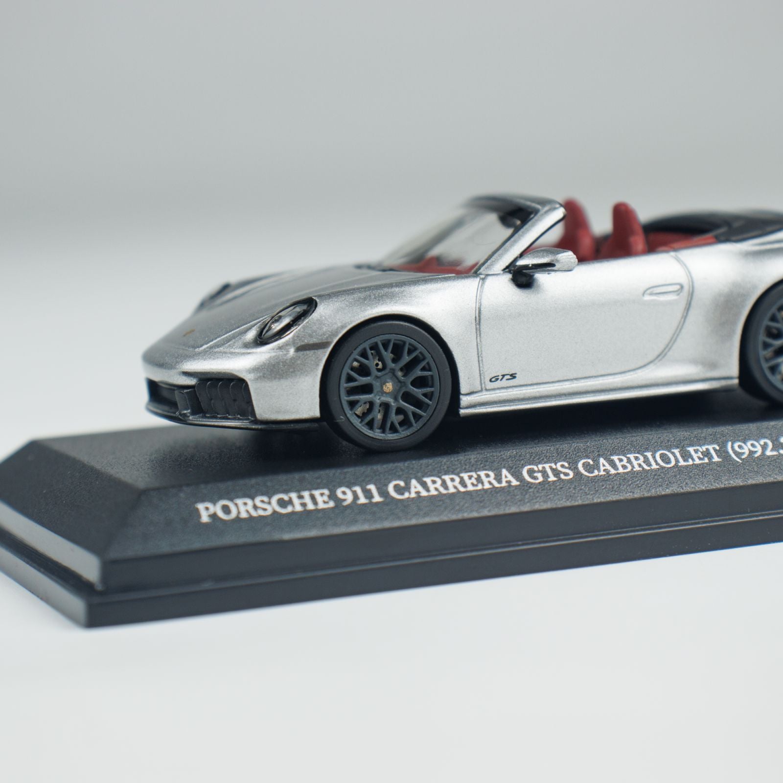 【希少1536台限定】MINICHAMPS  3-Series シルバー Minichamps 1:64 PORSCHE 911 (992.2) GT3 TOURING - 2025 - SILVER