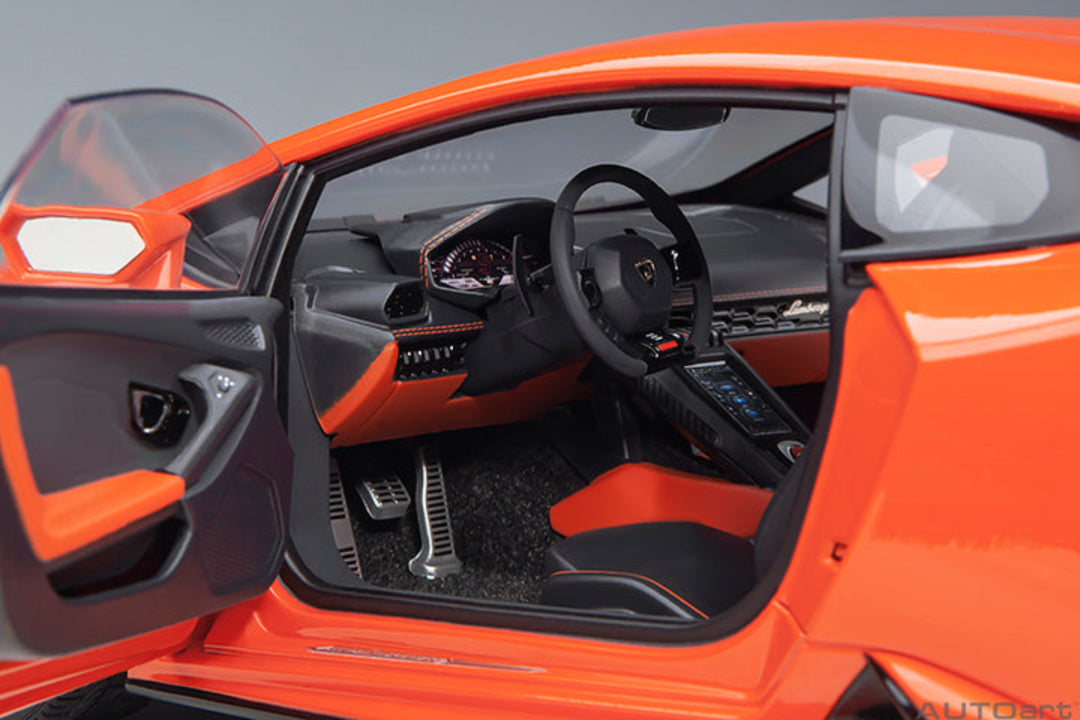 AUTOart 1:18 Lamborghini Huracan EVO - Orange 79214