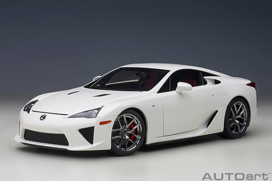 AUTOart 1:18 Lexus LFA - Whitest White 78850