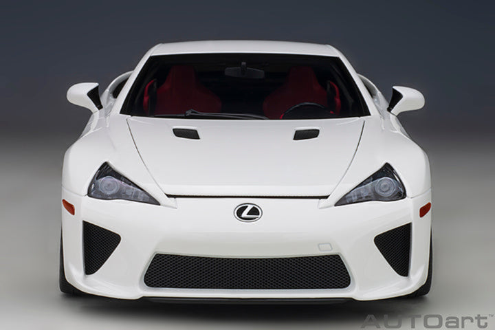 AUTOart 1:18 Lexus LFA - Whitest White 78850