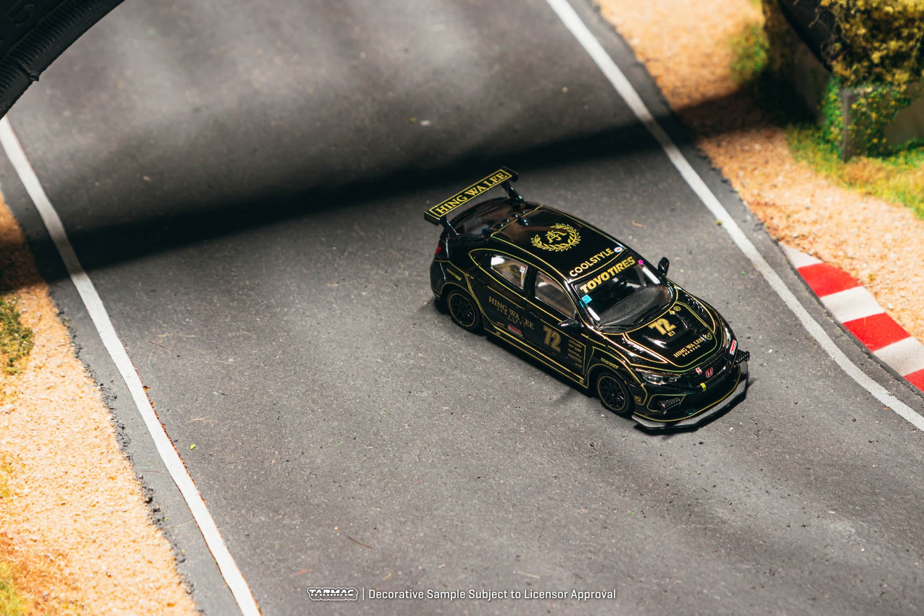 Preorder] Tarmac Works 1:64 Honda Civic TYPE R FK8 T64-TL014-SD72