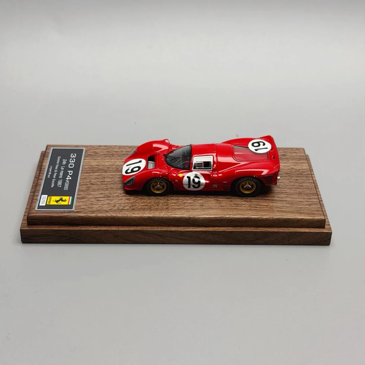 DMH 1:64 Ferrari 330P4 Coupe (24h Le mans 1967 2nd) Red 