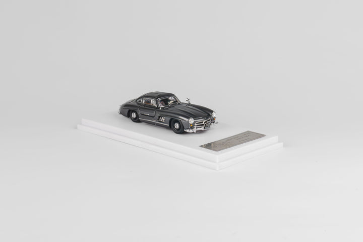 [Preorder] BSC 1:64 Mercedes-Benz 300SL (2 Colours)