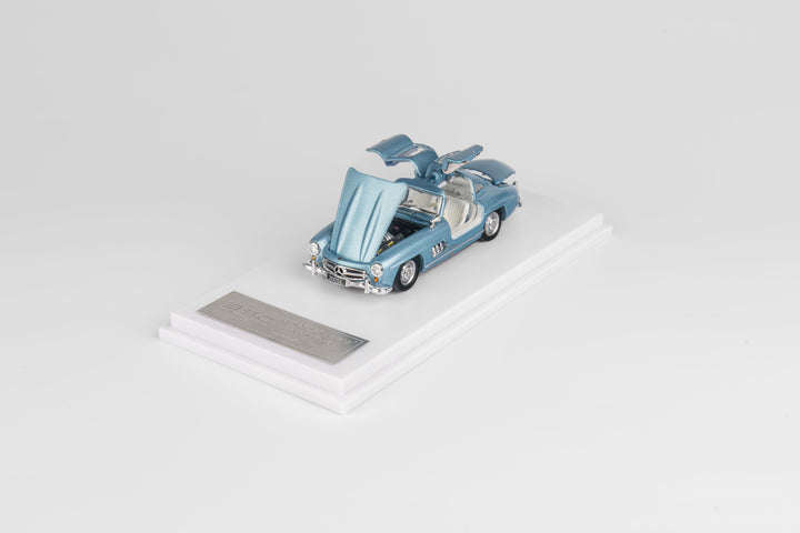 [Preorder] BSC 1:64 Mercedes-Benz 300SL (2 Colours)