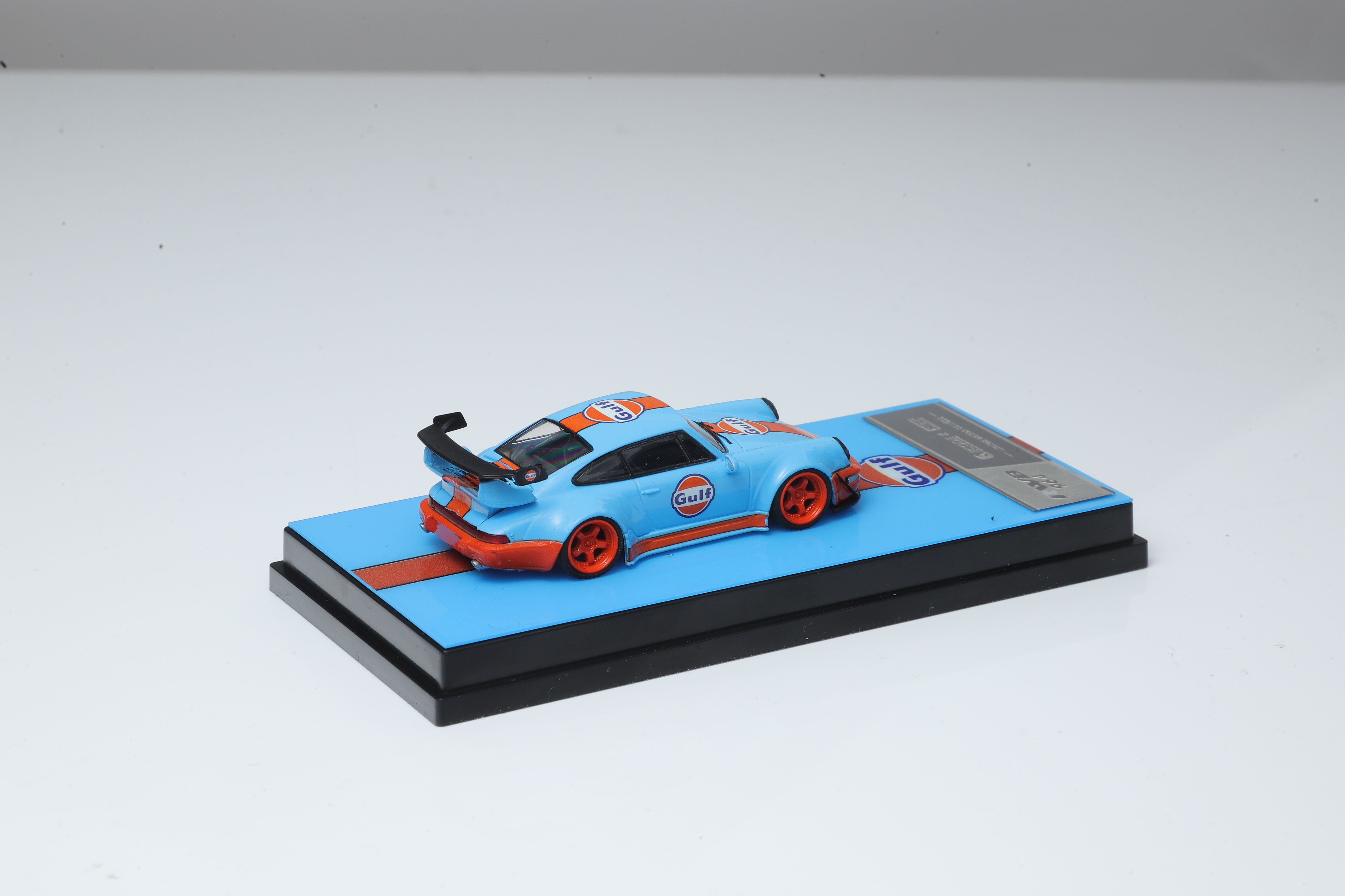 Decode 1:64 Porsche 2025 Beijing Model Exhibition Limited Edition