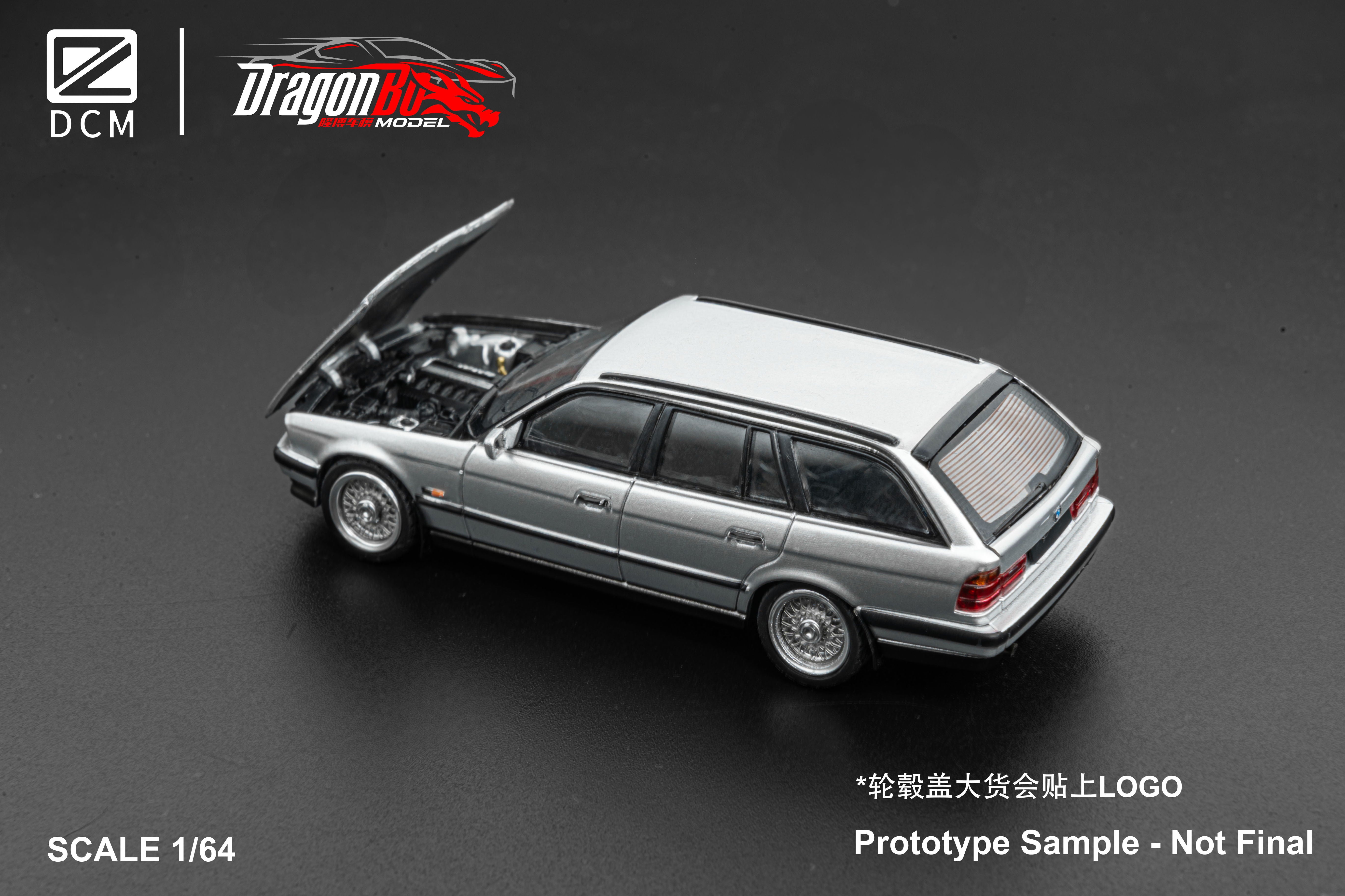 Preorder] D.BoModel & DCM 1:64 BMW E34 Travel Version Open Cover