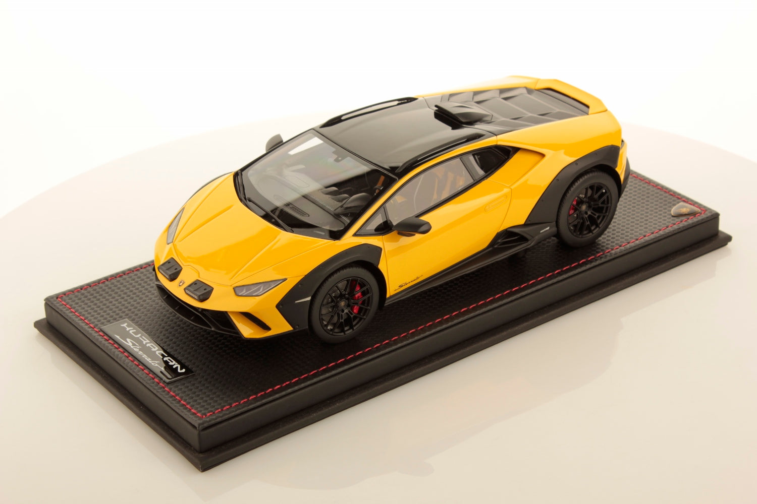 [Preorder] MR Collection 1:18 Lamborghini Huracan Sterrato (Giallo ...