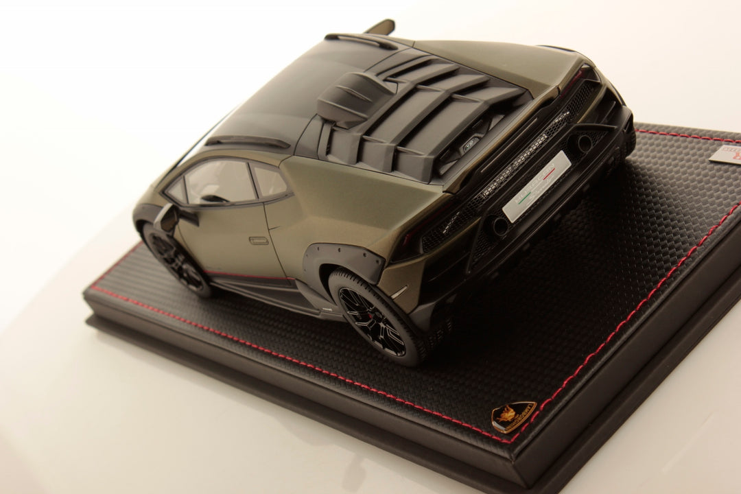 Lamborghini Huracàn Sterrato Voiture 1:18 MR Collection LAMBO057SE Lamborghini Huracàn Sterrato Voiture 1:18 MR Collection LAMBO057SE