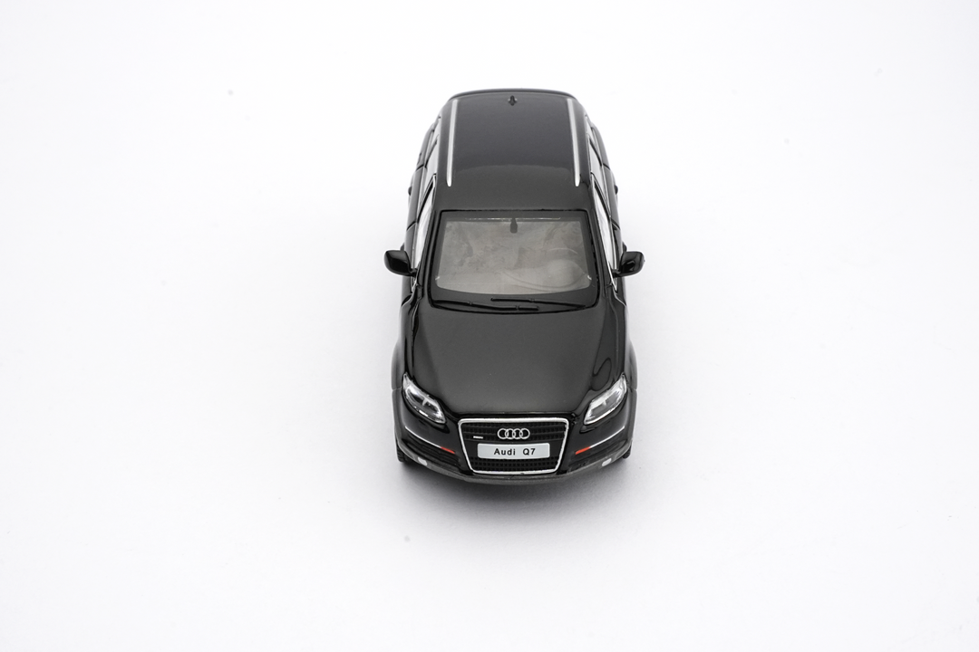 Masdi 1:64 Audi Q7 FSI quattro 2008 (2 Colours) AD3100/AD3101