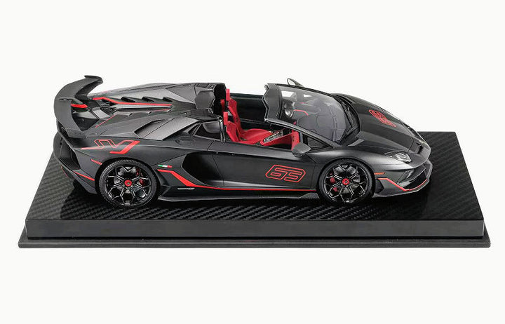 Runner X Ultra Unique 1:18 Lamborghini Aventador SVJ (3 Colours)
