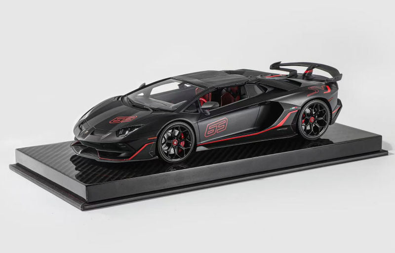 Runner X Ultra Unique 1:18 Lamborghini Aventador SVJ (3 Colours)