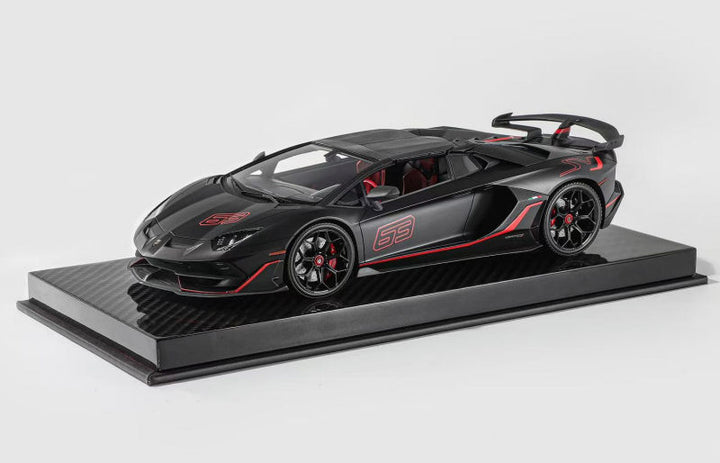Runner X Ultra Unique 1:18 Lamborghini Aventador SVJ (3 Colours)
