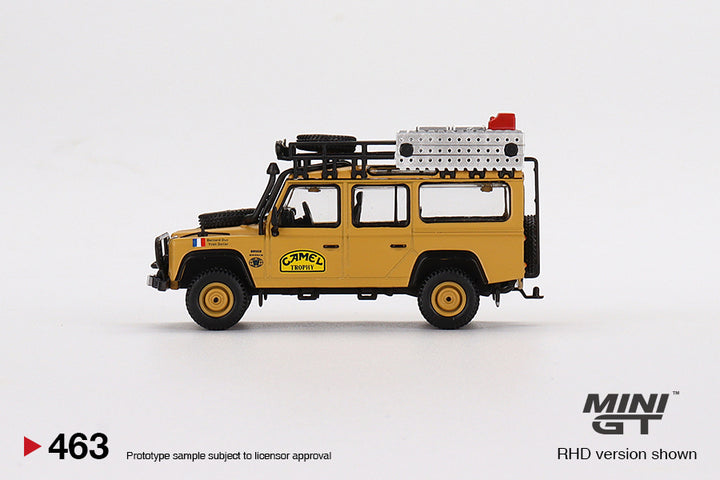 Mini GT 1:64 Land Rover Defender 110 1989 Camel Trophy Amazon Team France RHD MGT00463 Side