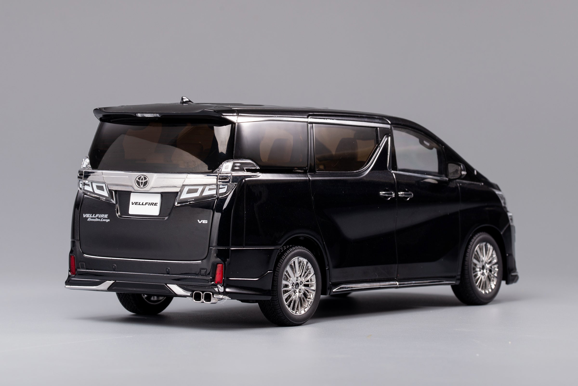Kengfai 1:18 Toyota Alphard Vellfire Black LHD KF030-1 – Horizon