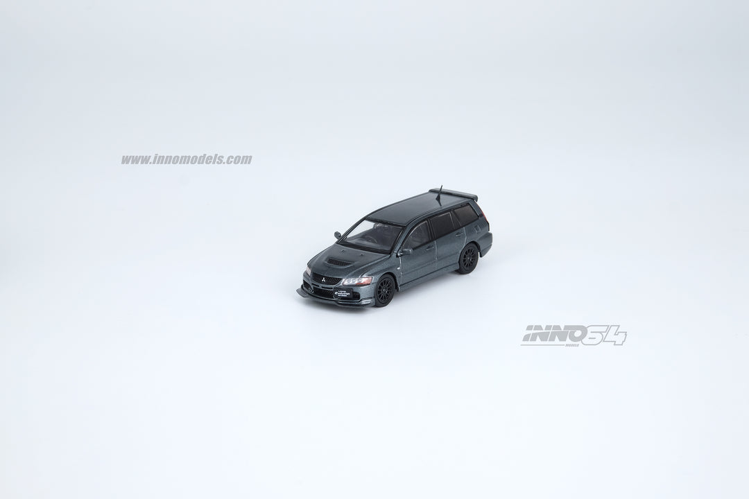 Inno64 1:64 Lancer EVO IX Wagon Gray w/Extra Wheels