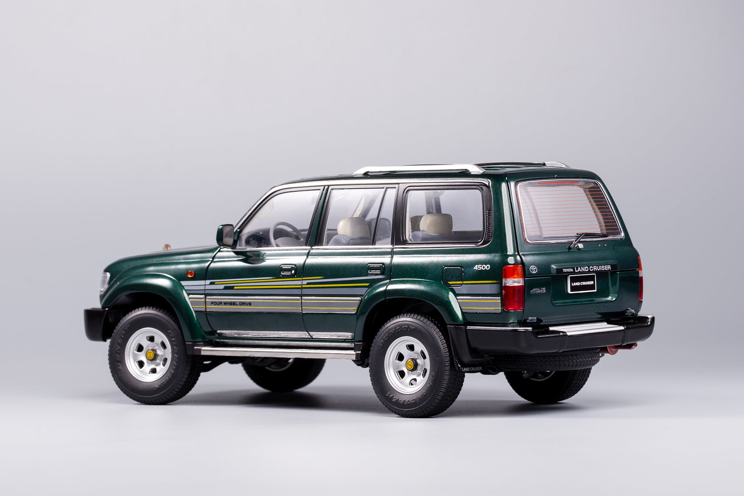 KENGFAI 1:18 Land Cruiser Pearl Green Left LHD – Horizon Diecast