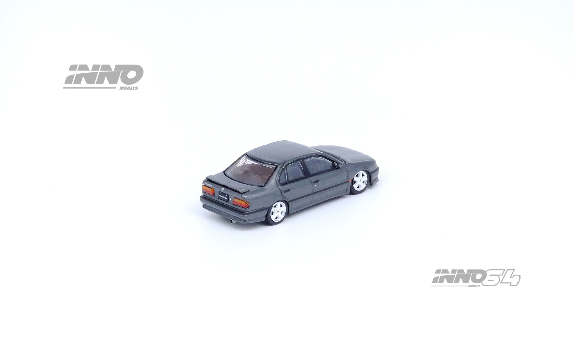 Inno64 1:64 Nissan Primera P10 Gun Metal Grey IN64-P10-GMG