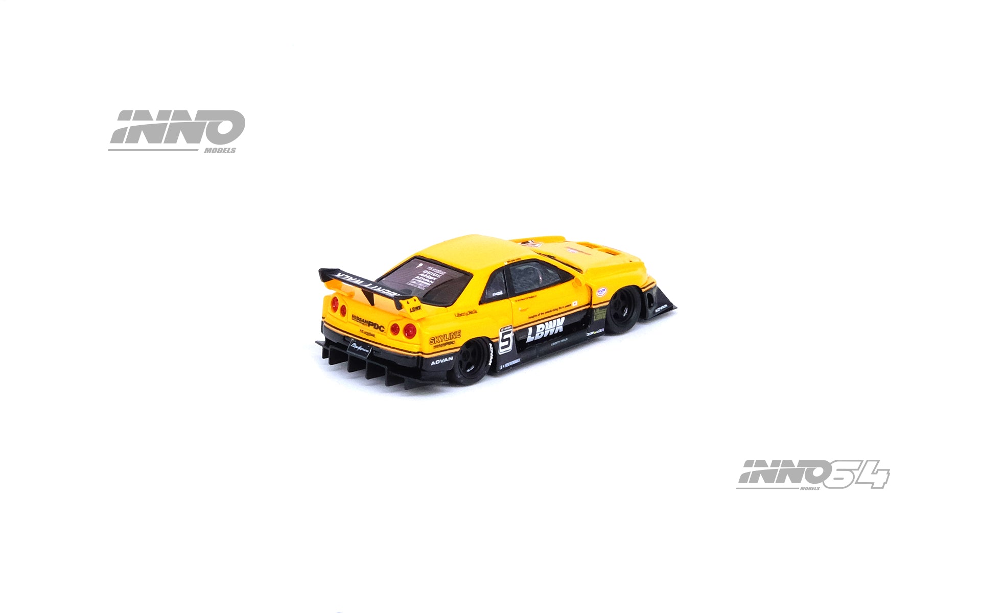 Inno64 1:64 Nissan Skyline 