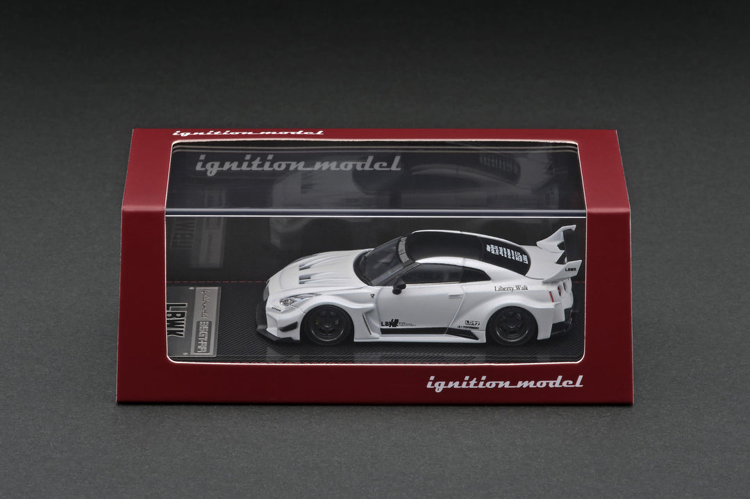 [Preorder] Ignition Model 1:64 LB-Silhouette WORKS GT Nissan 35GTRR Matte Pearl White