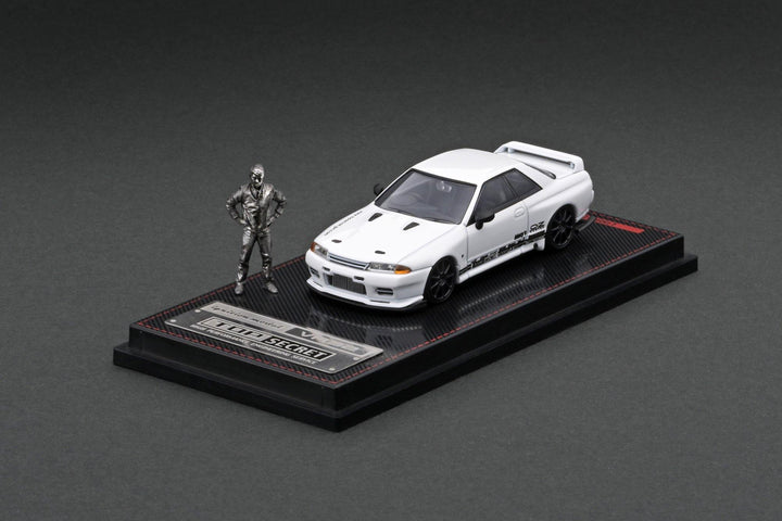 Ignition Model 1:64 TOP SECRET GT-R (VR32) White With Smokey Nagata metal figurine IG2389 Front