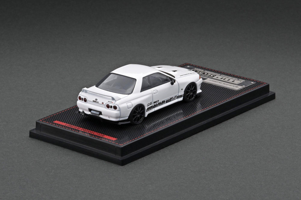 Ignition Model 1:64 TOP SECRET GT-R (VR32) White With Smokey Nagata metal figurine IG2389 Rear