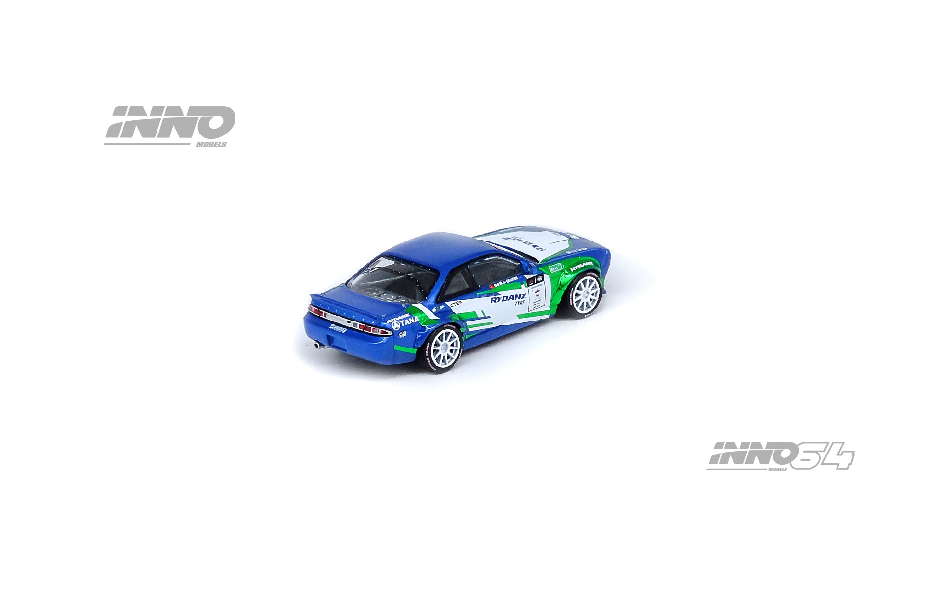 Inno64 Nissan Silvia S14 Boss FIA Intercontinental Drifting Cup