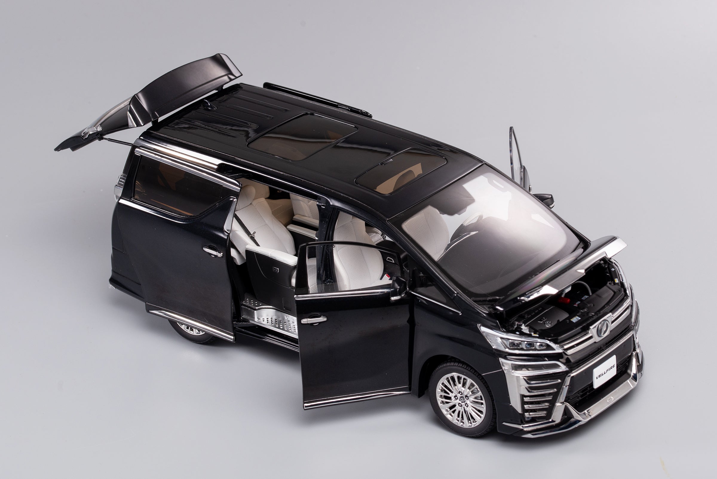 Kengfai 1:18 Toyota Alphard Vellfire Black LHD KF030-1 – Horizon Diecast