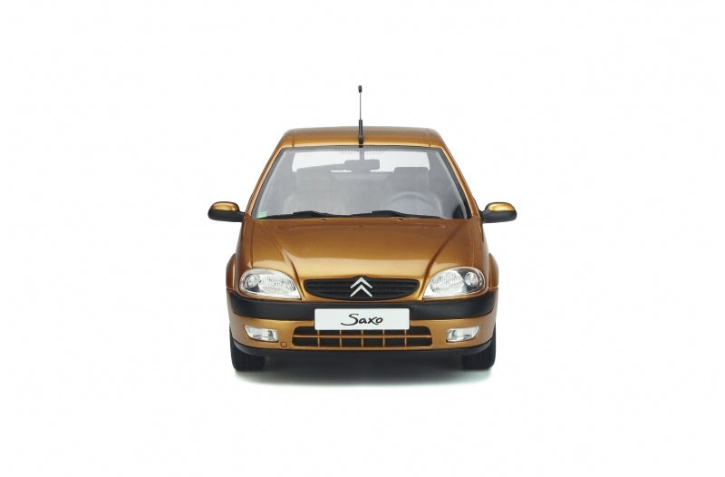 OttoMobile 1:18 2000 Citroen Saxo VTS OT893