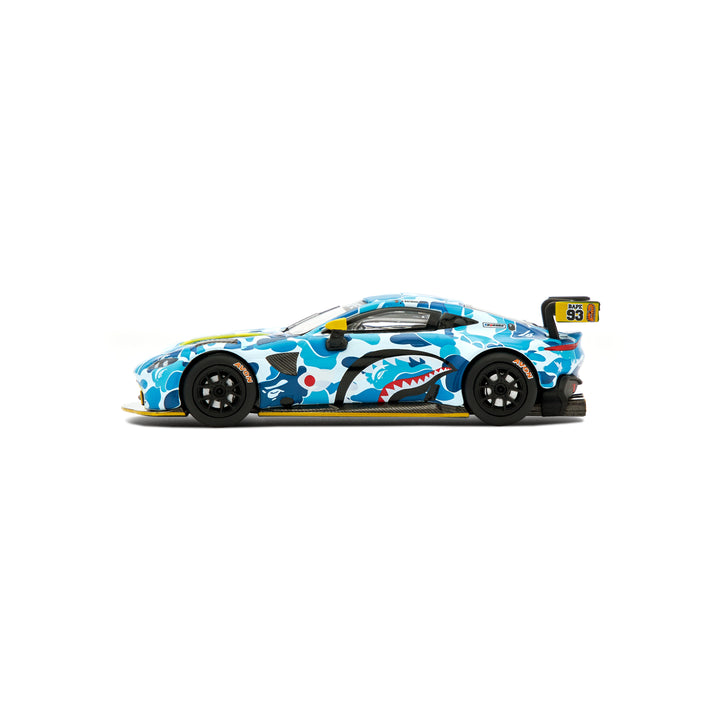 POPRACE 1:64 BAPE® x Aston Martin Vantage GT3 (3 Variant)