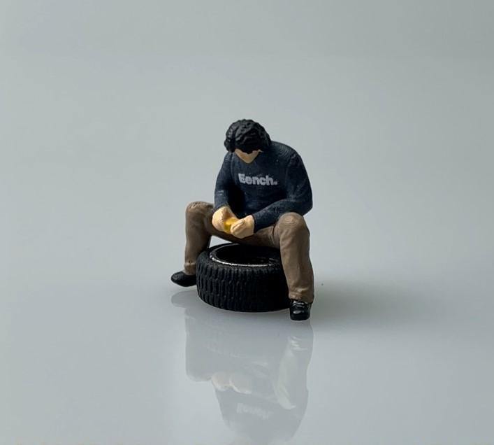 CLDC 1:64 Figure with Wheel Set