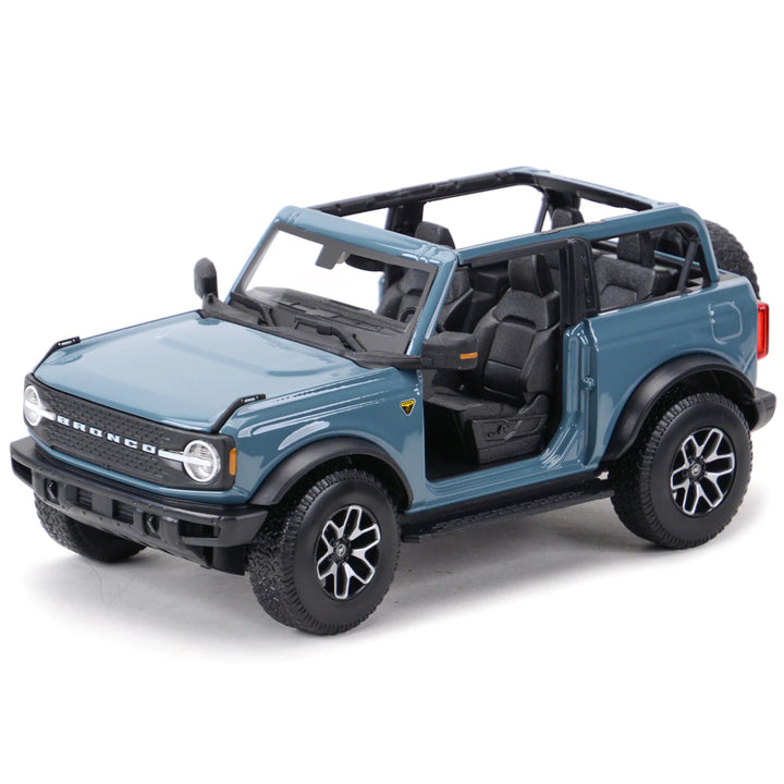 Maisto 1:18 2021 Ford Bronco Badlands Blue 31457BL