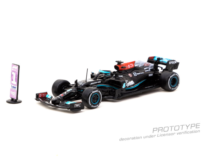 Tarmac Works 1:64 Mercedes-AMG F1 W12 E Performance São Paulo Grand Prix 2021 Winner Lewis Hamilton T64G-F037-LH2