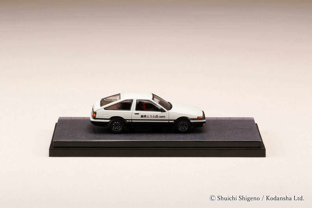 Hobby Japan 1:64 Toyota Sprinter Trueno GT APEX (AE86) Initial D