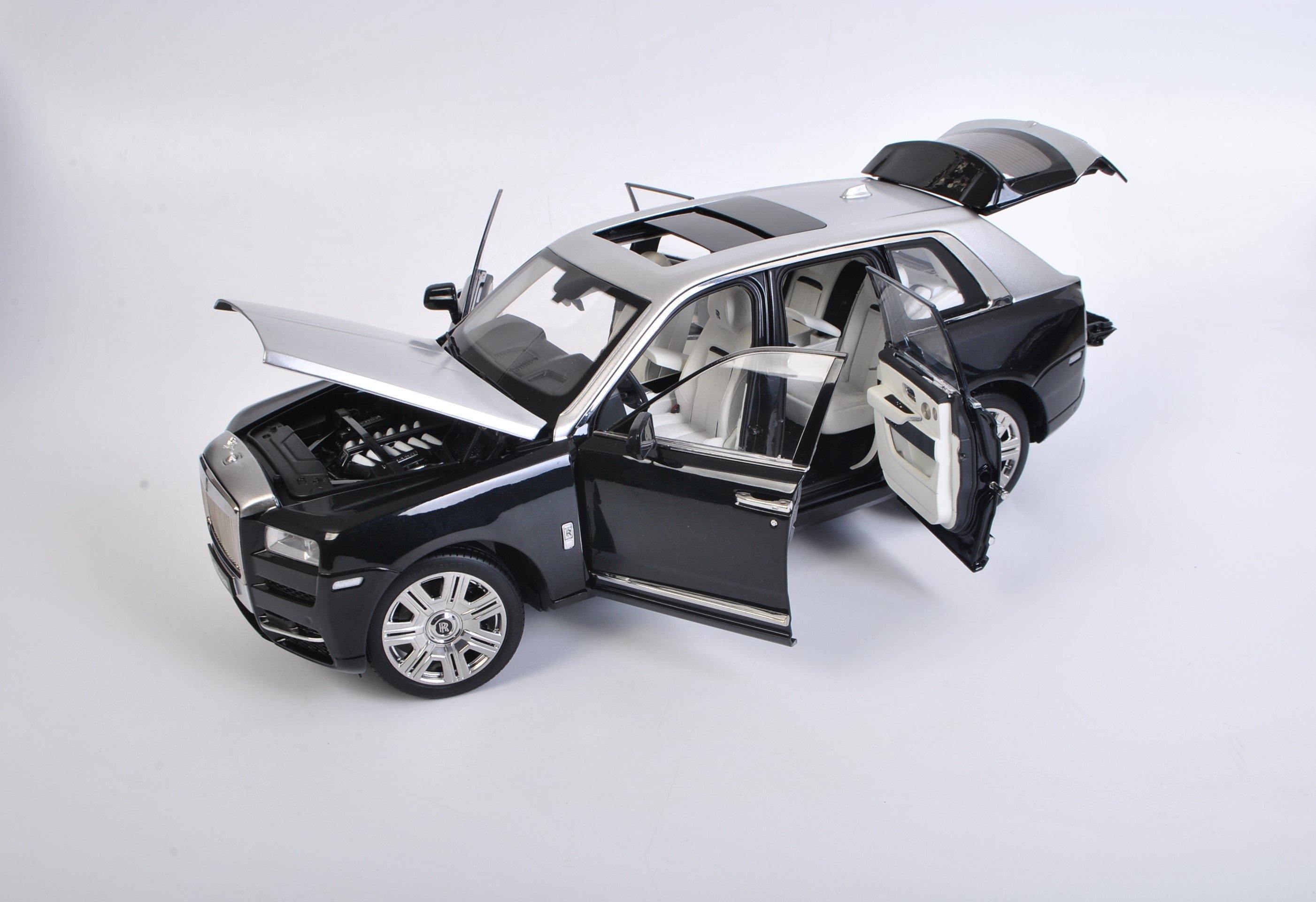 Unboxing of Rolls Royce Cullinan 1:18 Diecast Model Car by