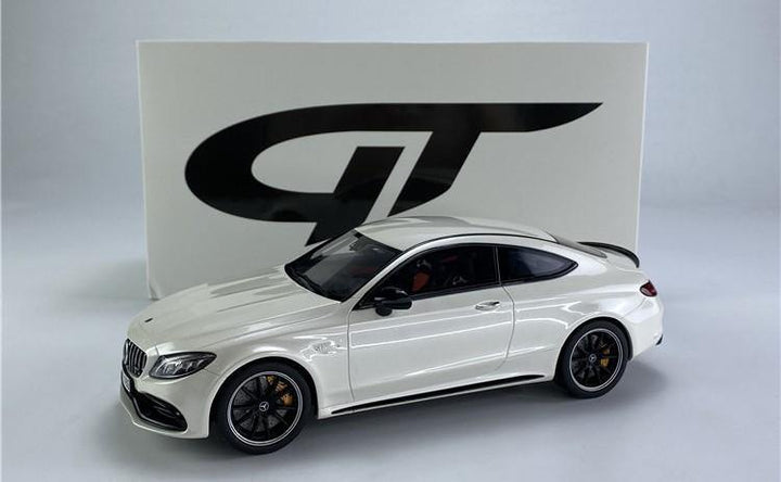 GT Spirt 1:18 Mercedes-AMG C63 S Coupe (W205) Diamond White