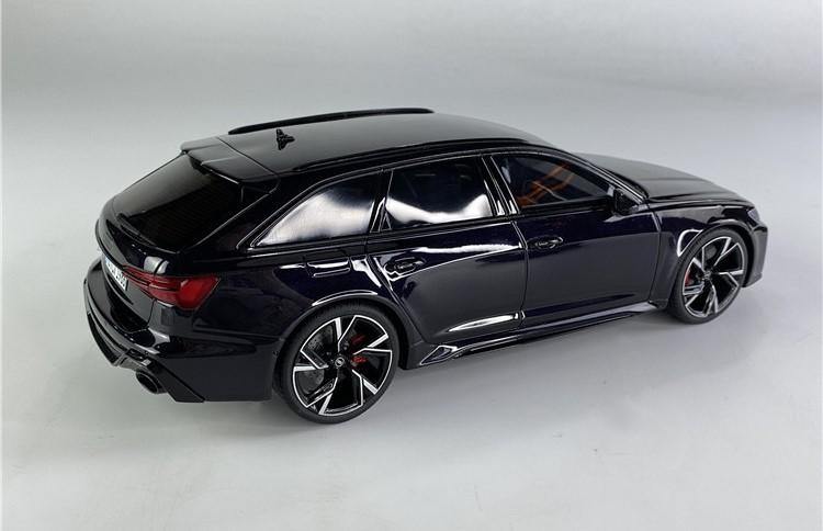 [Backorder] GT Spirit 1:18 Audi RS6 AVANT (C8) Mythos Black + Carbon Roof  Case